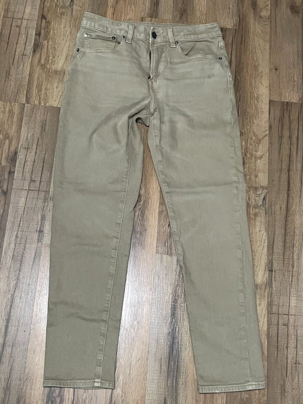 American Eagle Men's AirFlex Stretch Khaki Jeans, Athletic fit 31x32